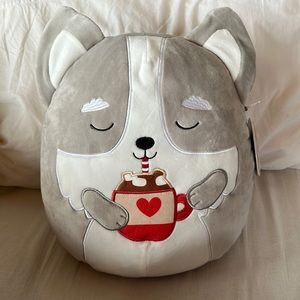 Casmir Wolf Sqiushmellow